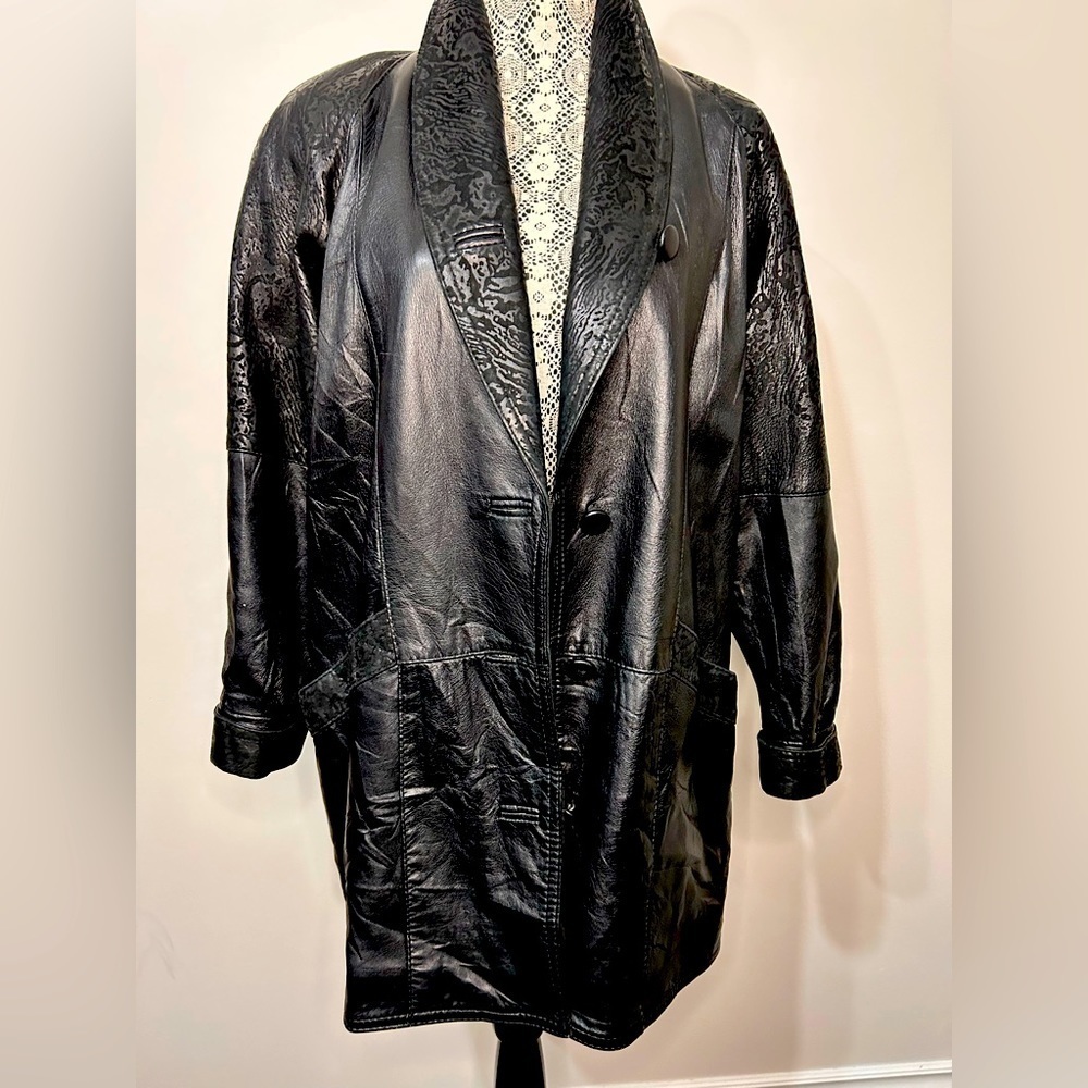 Vintage 90’s oversized black leather jacket with paisley print & shoulder pads